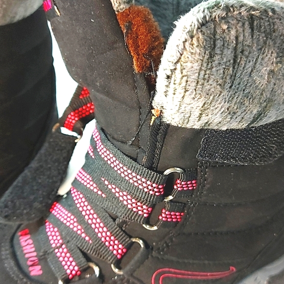 NWOT Fashion Black Faux Suede Boots, Size 36 - Picture 15 of 16